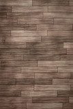 Elegancia rústica en madera oscura